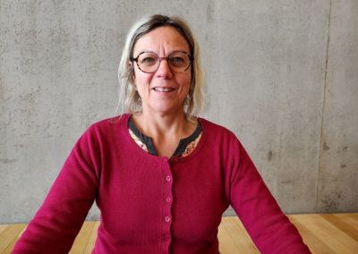 Portrati Lydie Guyot, prof. de Yoga